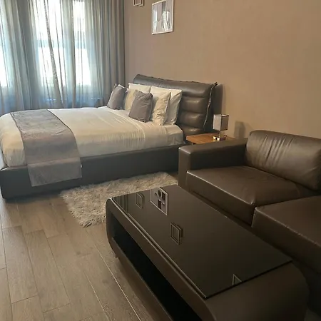 Alojamento de Acomodação e Pequeno-almoço Milhouse - Vitruvio Station